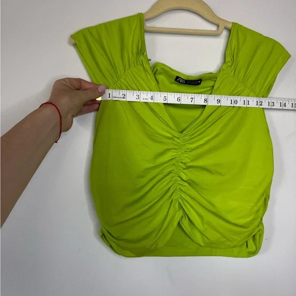 Zara Lime Ruched Crop Top – Size L - Picture 9 of 13